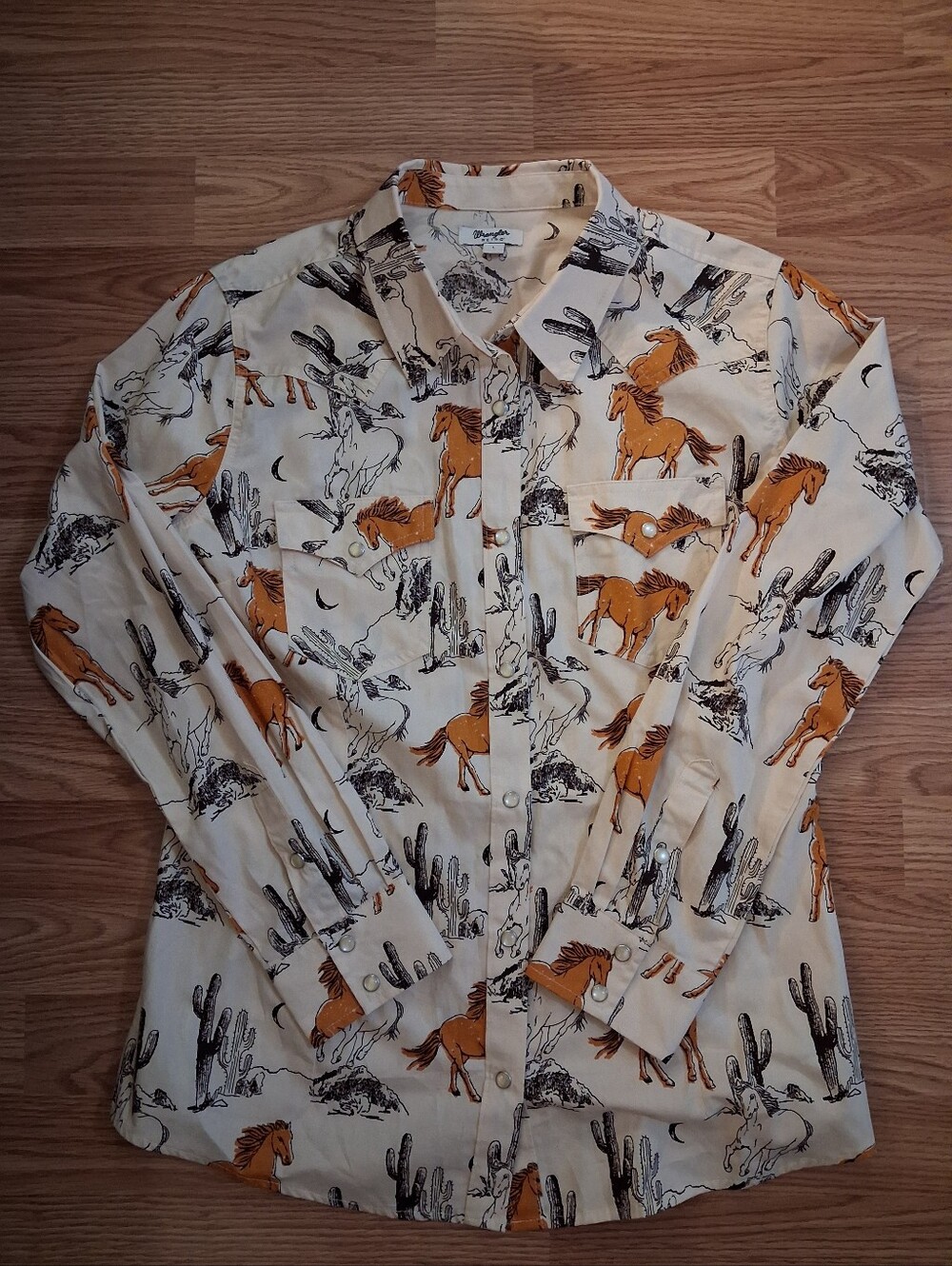 Wrangler women’s western Cream Button-Down Shirt with Horse Print